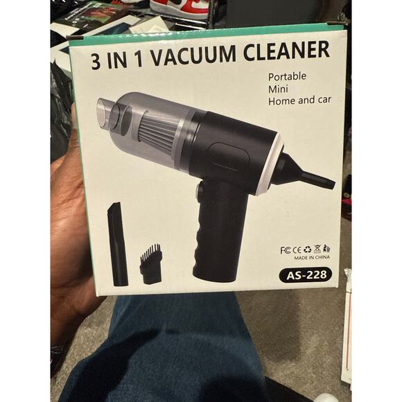 3 In 1 Vacuum Cleaner Portable Mini Home And Car AS-228 USB charged battery - Picture 1 of 3
